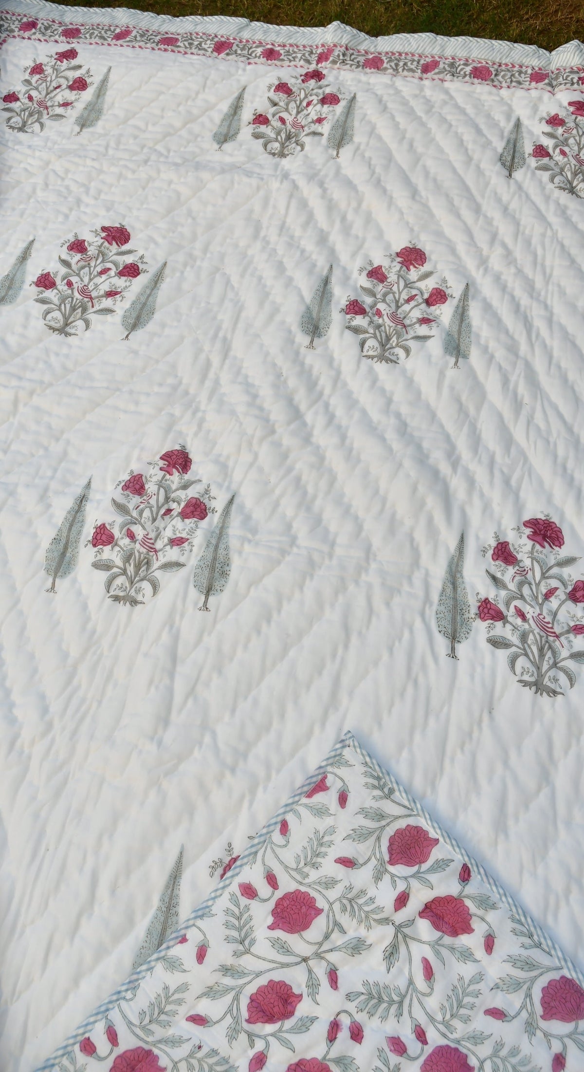 Lovely Pink Buta Cypress Quilt