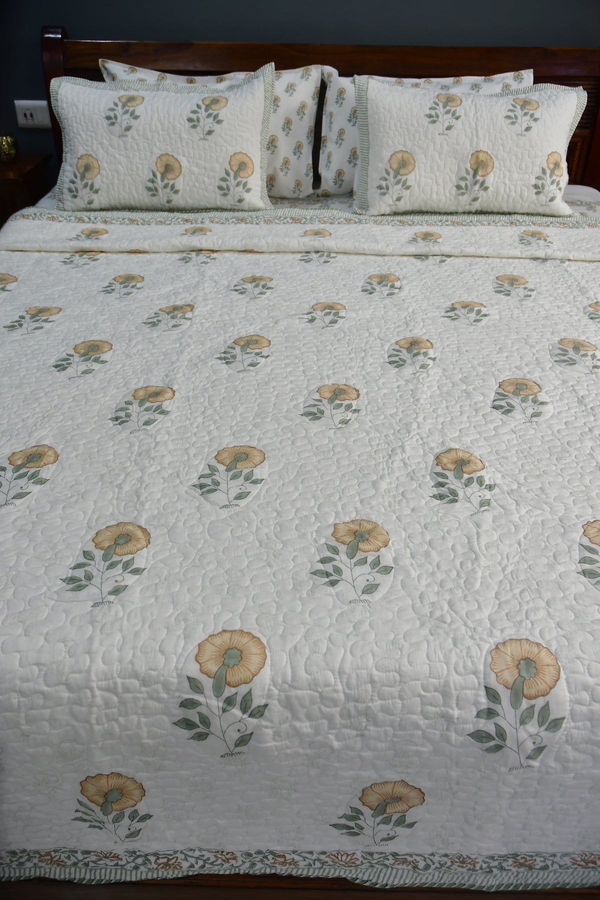 Flower of Hope Bedding set Hand Block