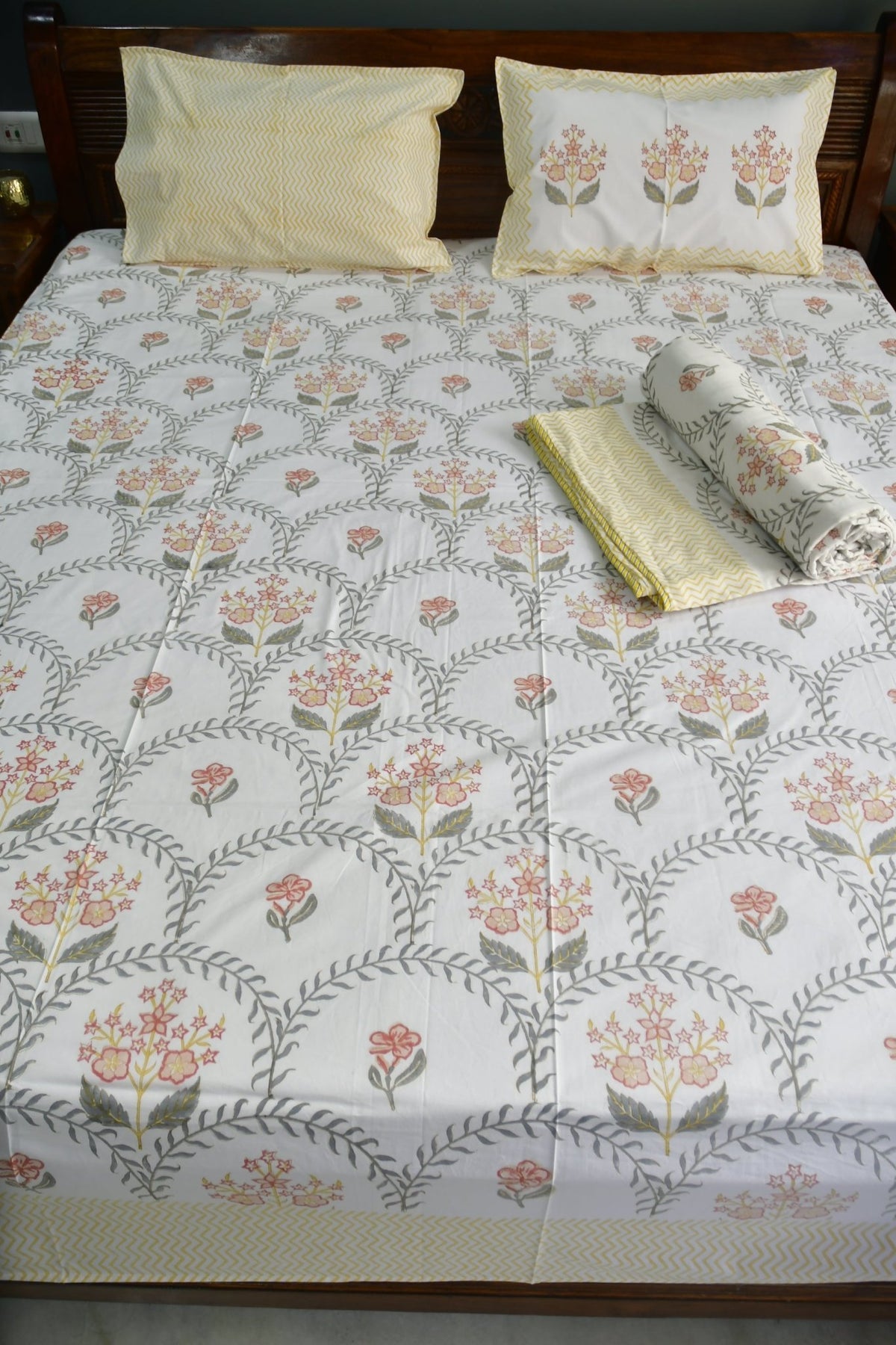 Basant Dohar Bedding set