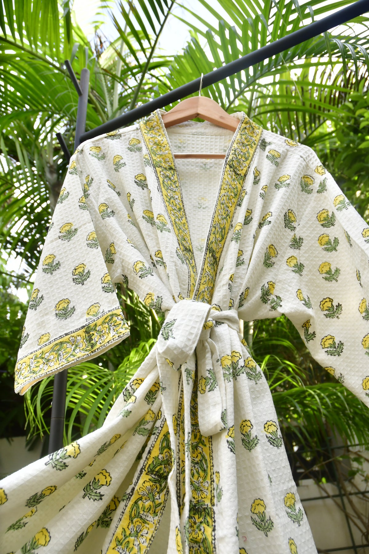 Yellow flower bathrobe