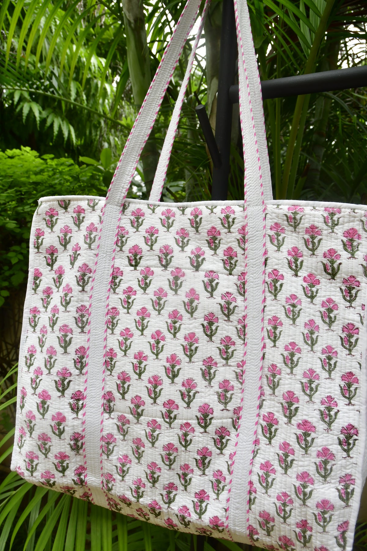 Pink Buta Zipper Tote Bag