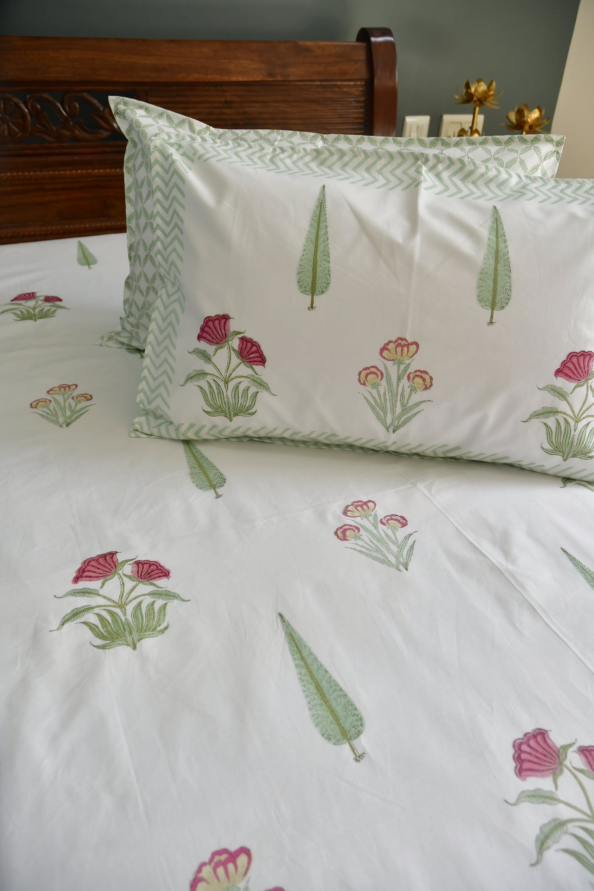 Summer Bliss Bedsheet