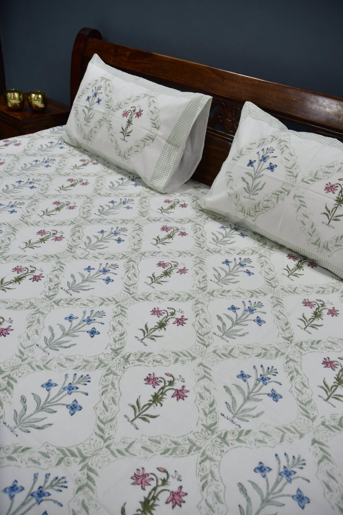 Classic Mughal Jaal Bedsheet