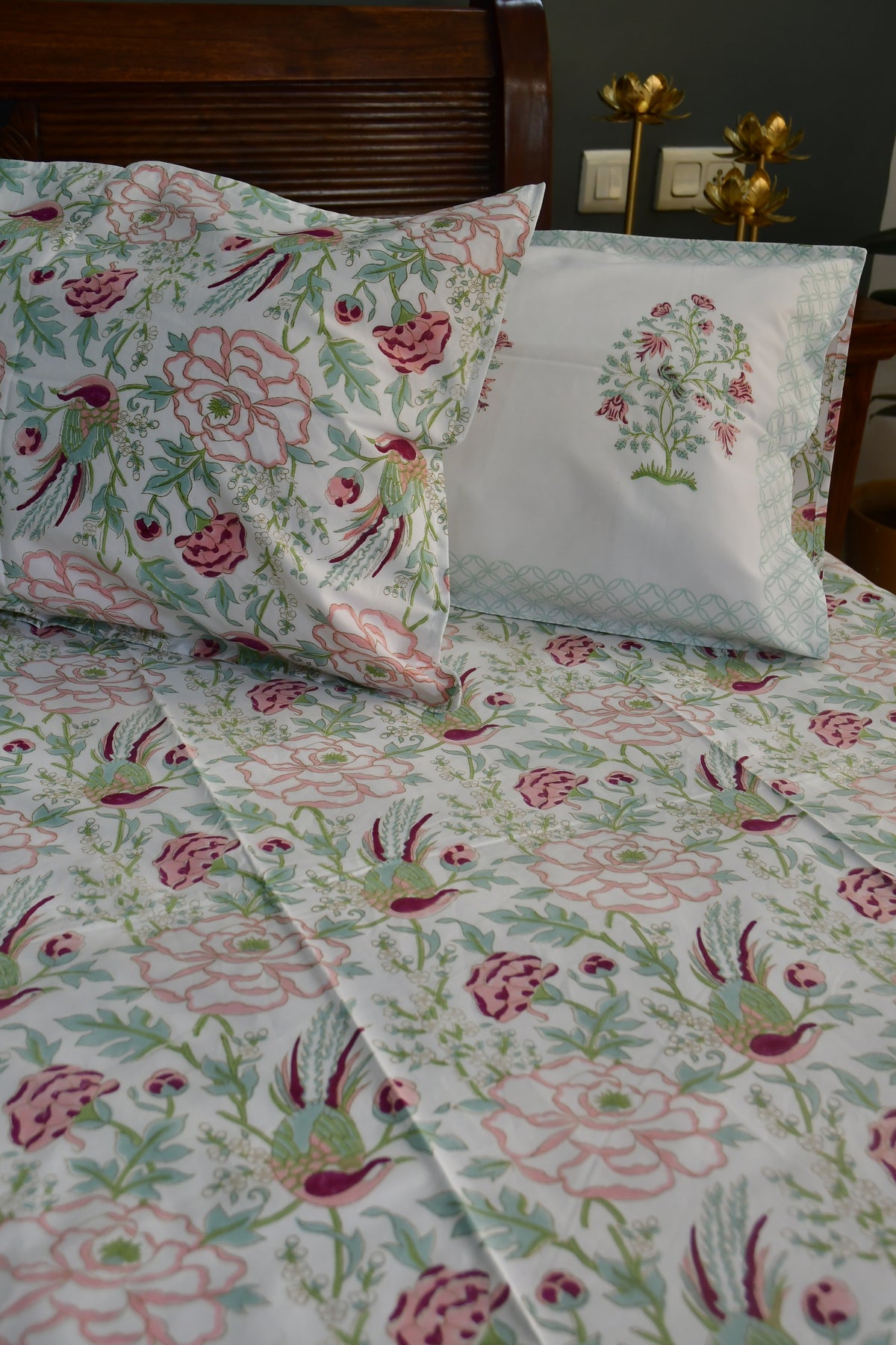 Floral n Bird Bedsheet