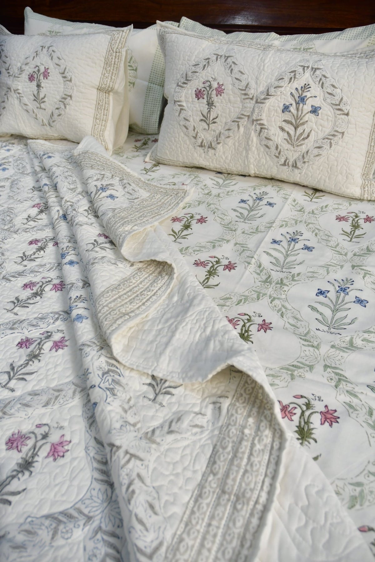 Classic Mughal Bedding set