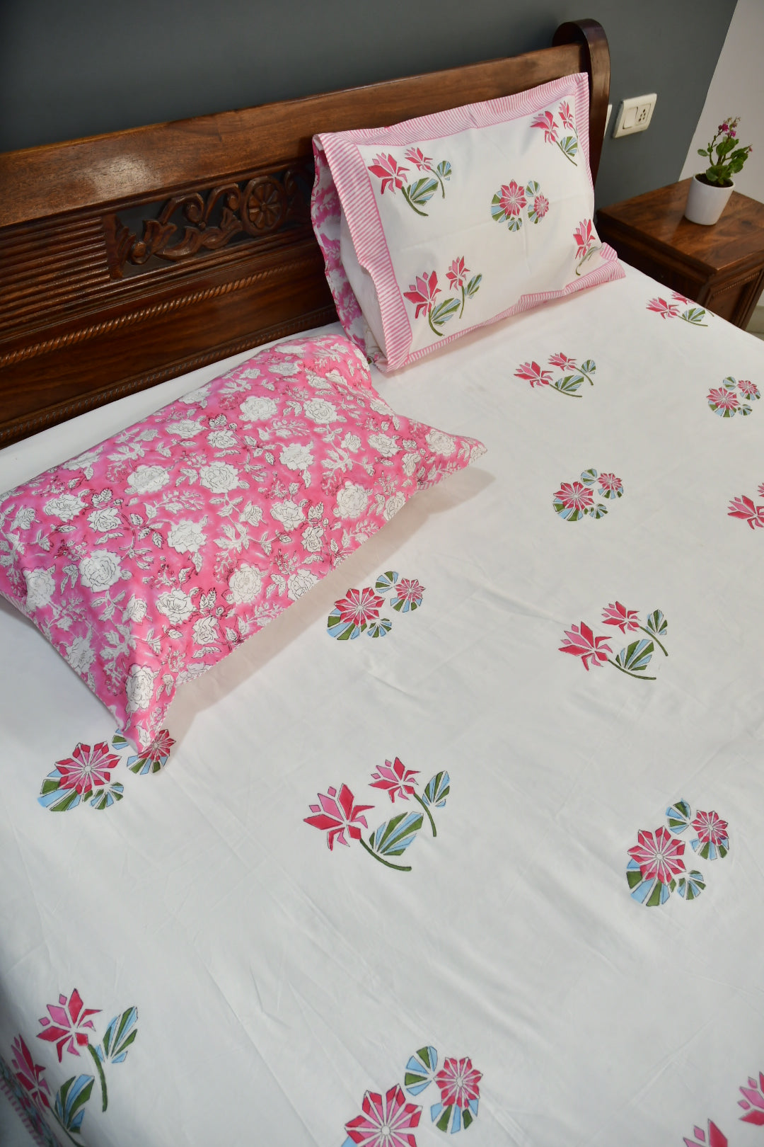 Pink Lotus Handblock Bedsheet 