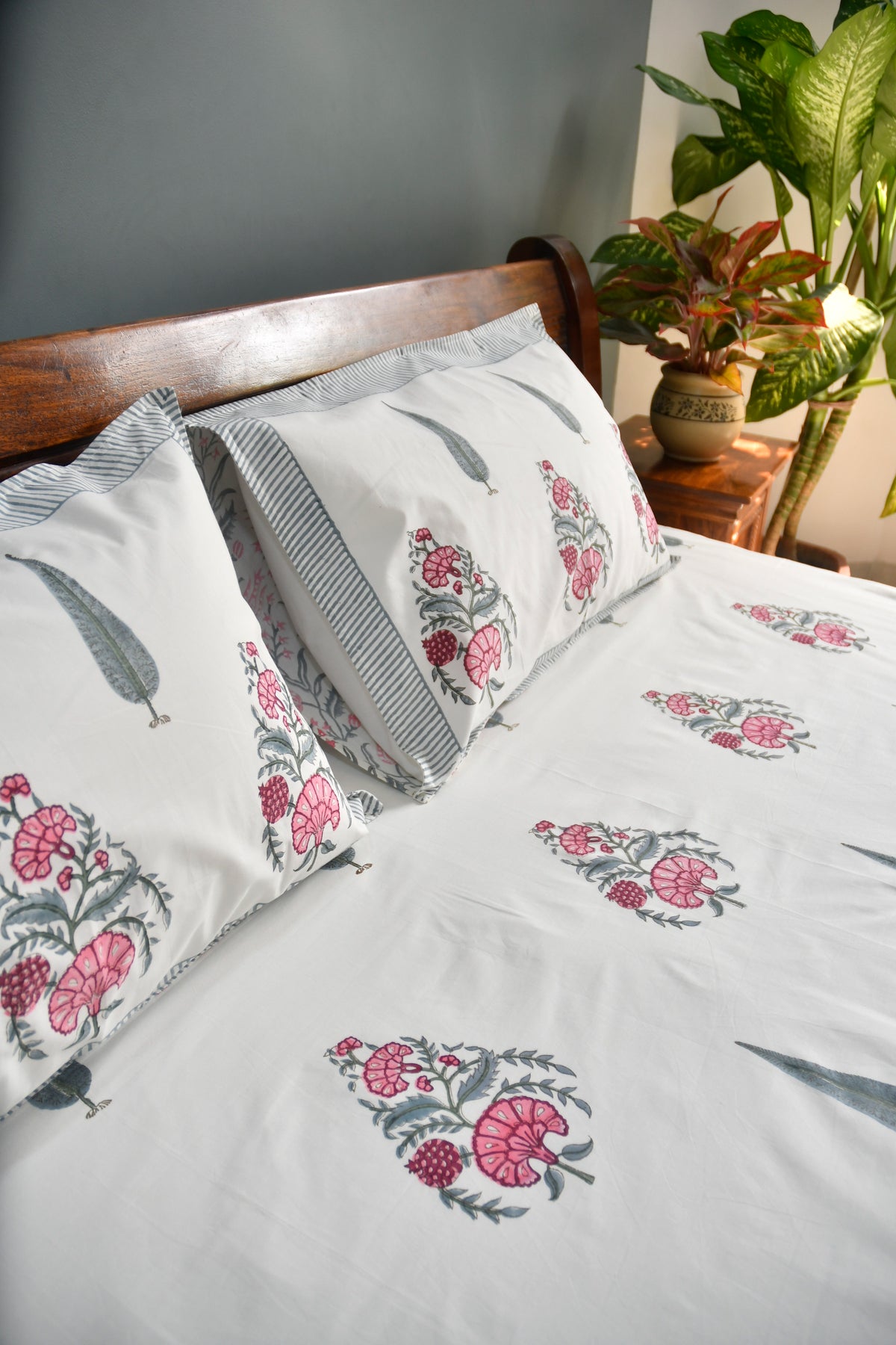 Coral flowers Hand Block Bedsheet