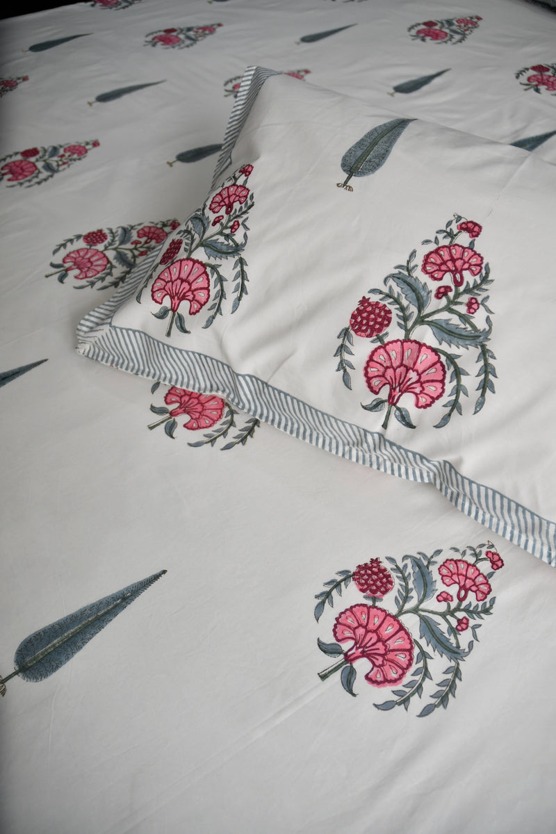 Coral flowers Bedsheet