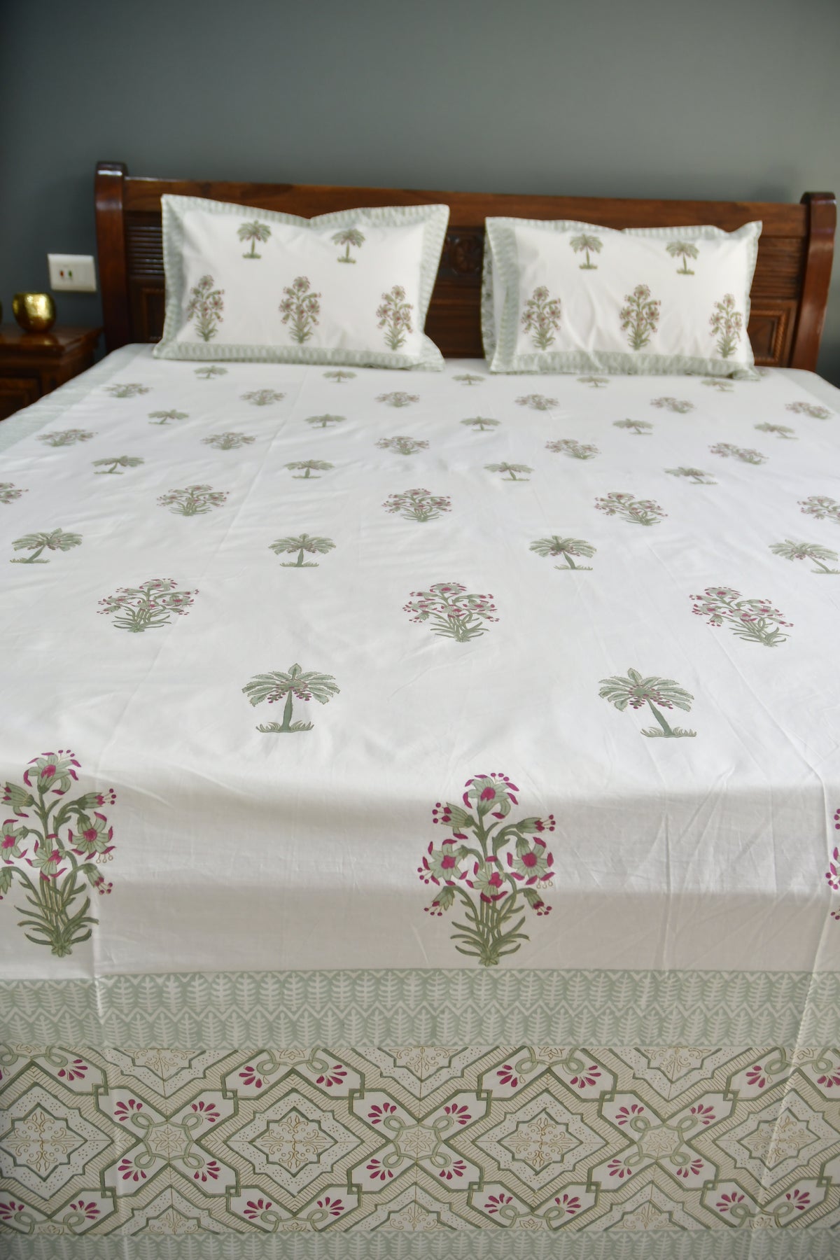 Palm Bliss Bedsheet - Jaipuring, Rajasthan