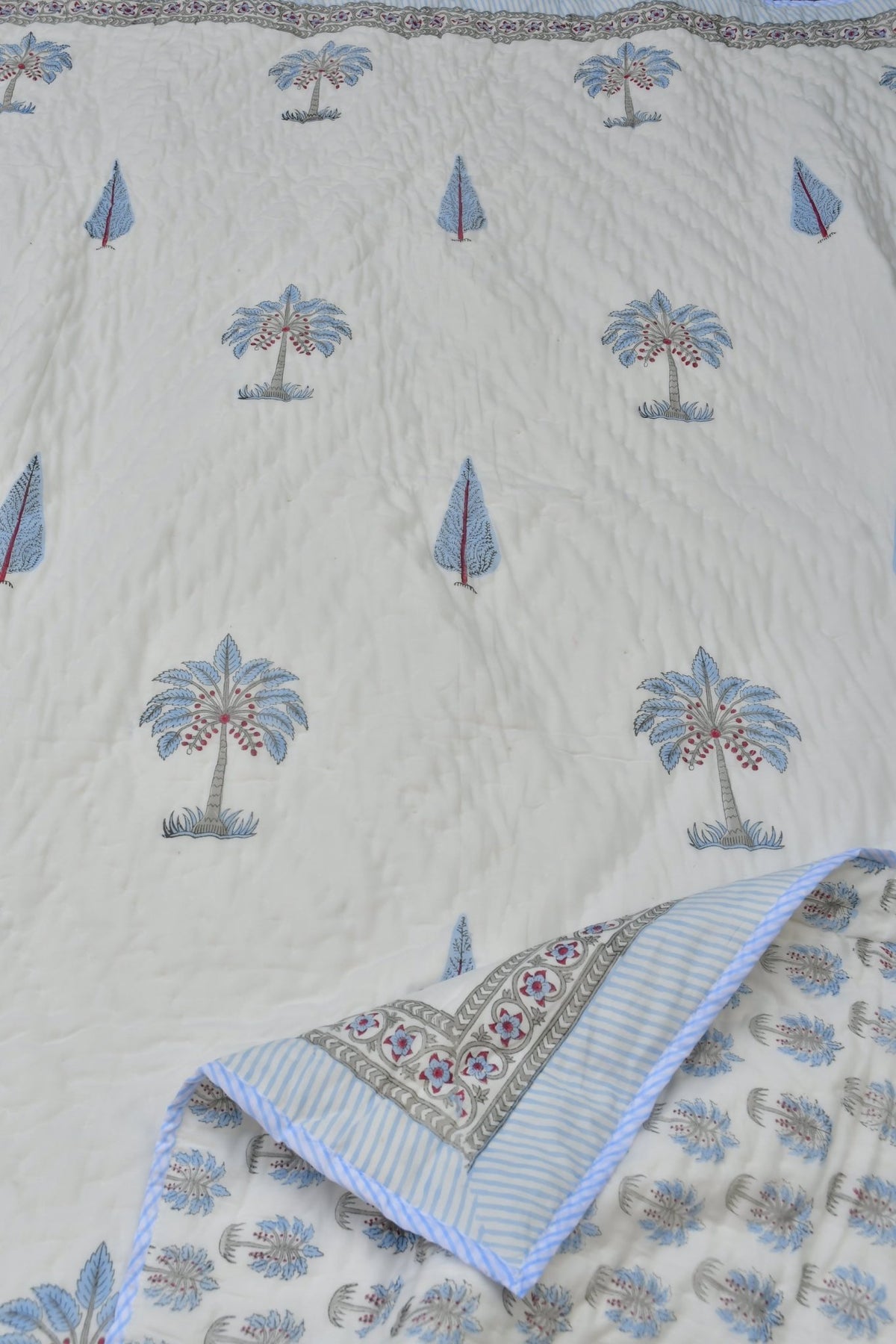 Blue palm quilt