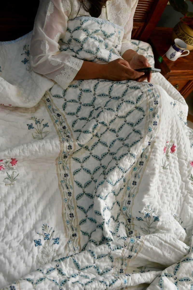 Blue Jaal n Buta Quilt , Rajai