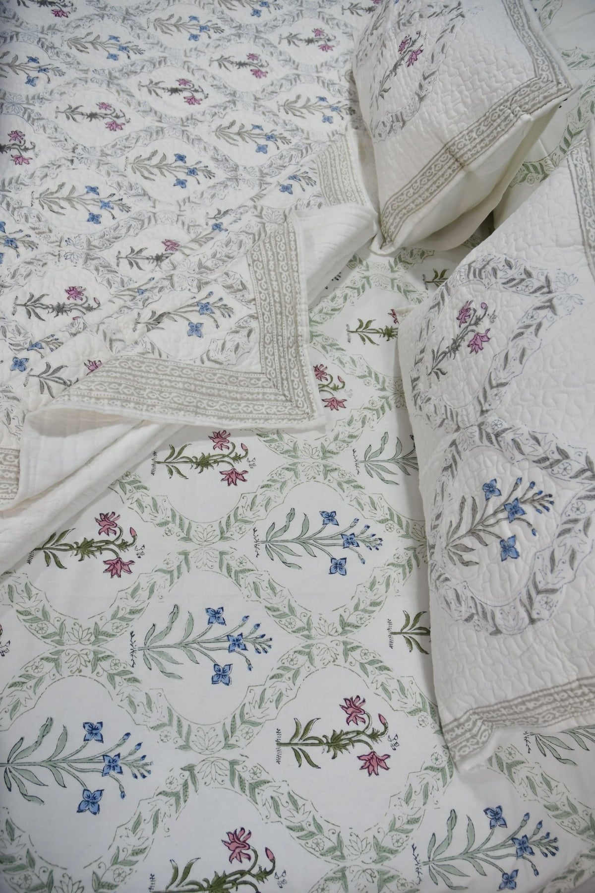 Mughal Jaal Bedding set