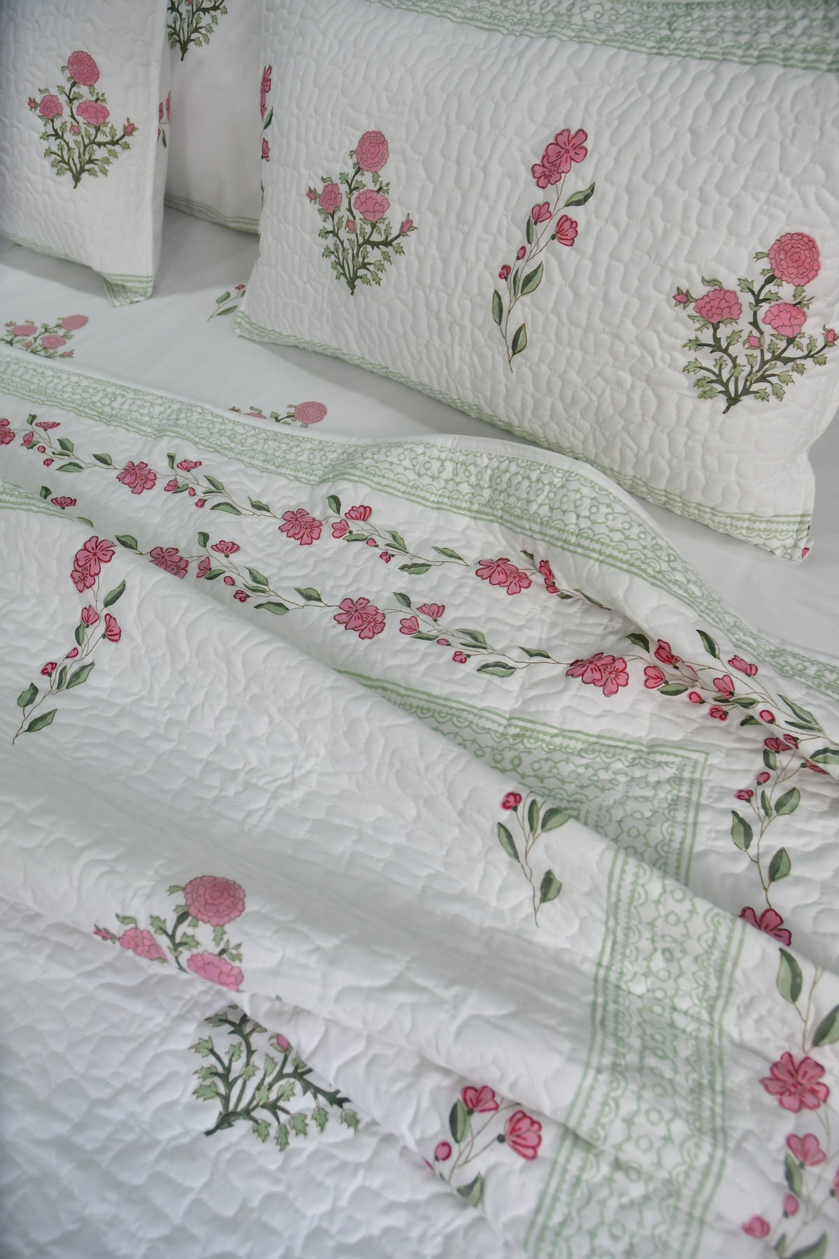 Pink Gulshan Bedding set